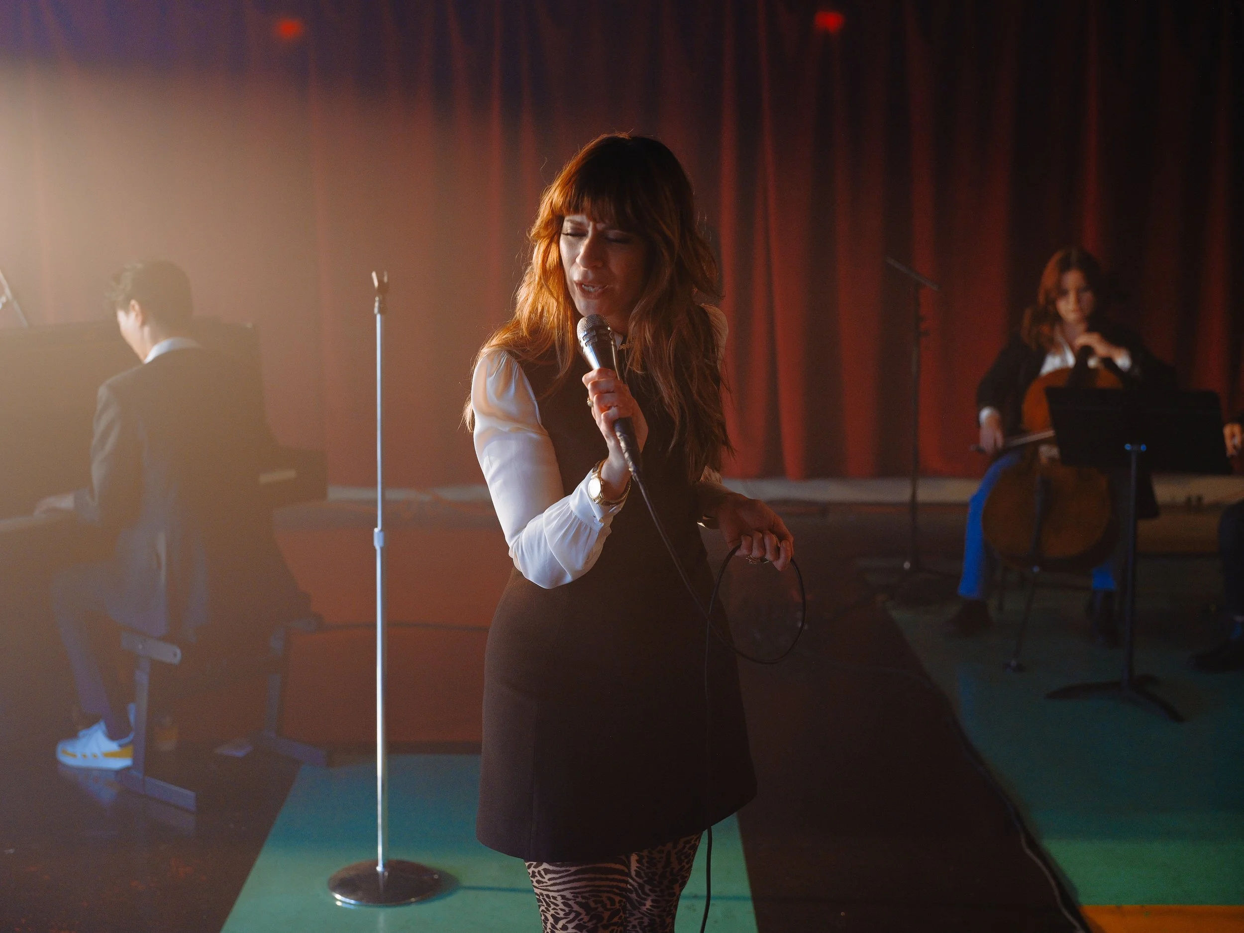 Artists Den - Nicole Atkins - March 2022_live-44.jpg
