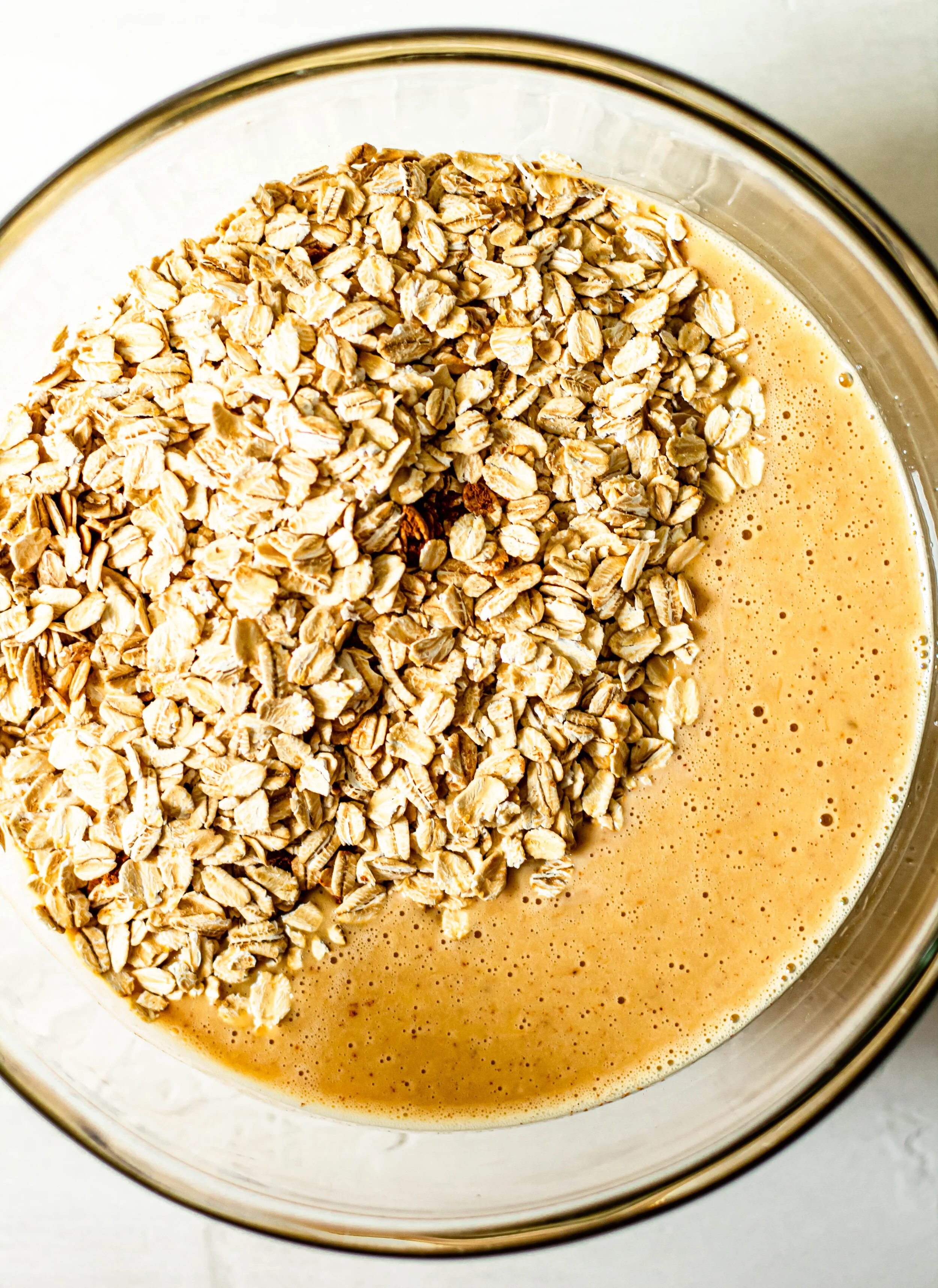 Peanut Butter Banana Baked Oatmeal Cups