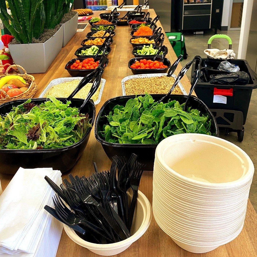 A 2Forks salad bar is a great option for team lunches to avoid food comas but still have a satisfying meal. It's affordable, healthy, and tasty. Try it out: get2forks.com/

#2Forks #saladbar #corporatecatering #catering #lunch