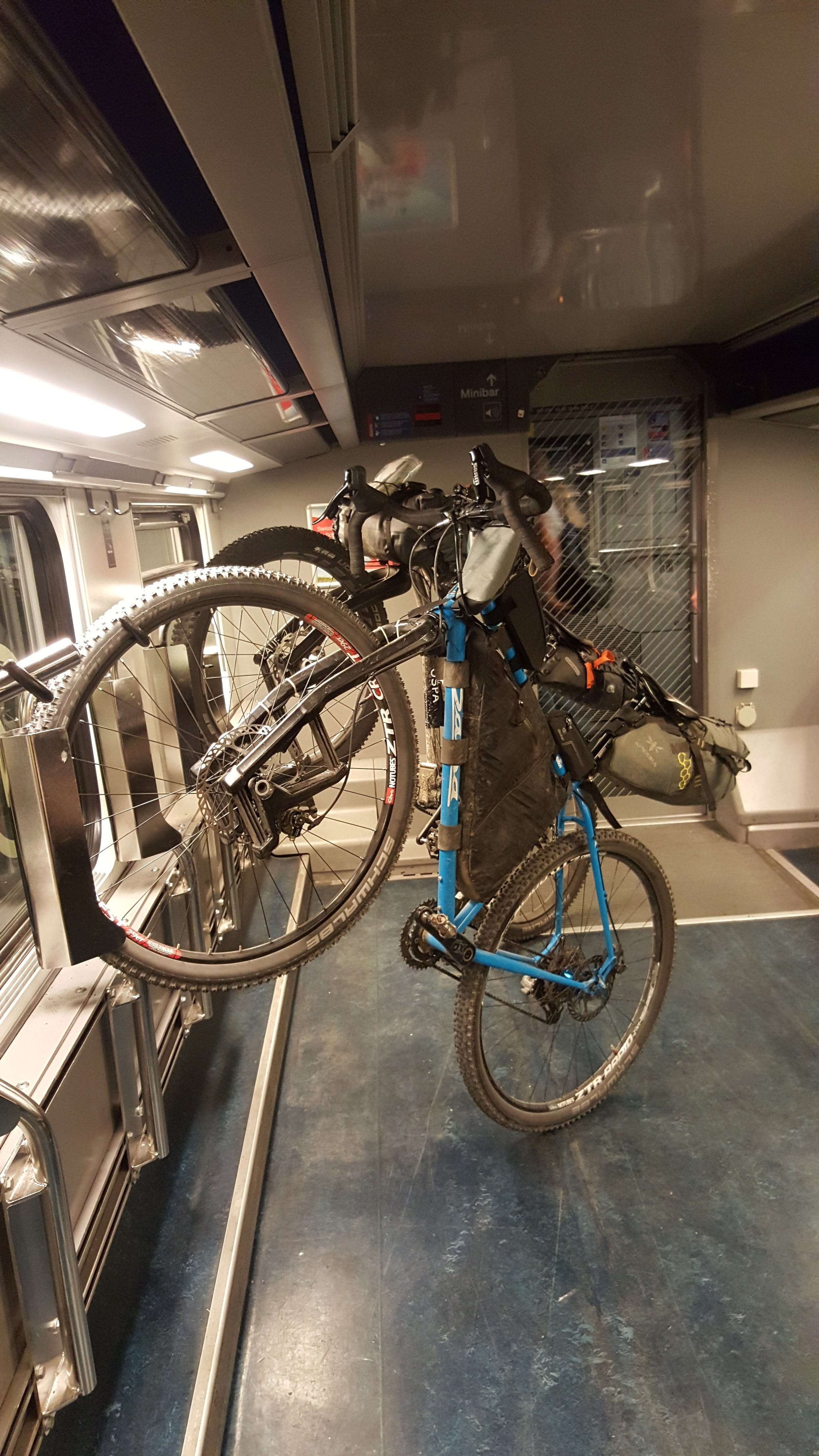 OSPA_Navad1000-travelling-by-train.jpg