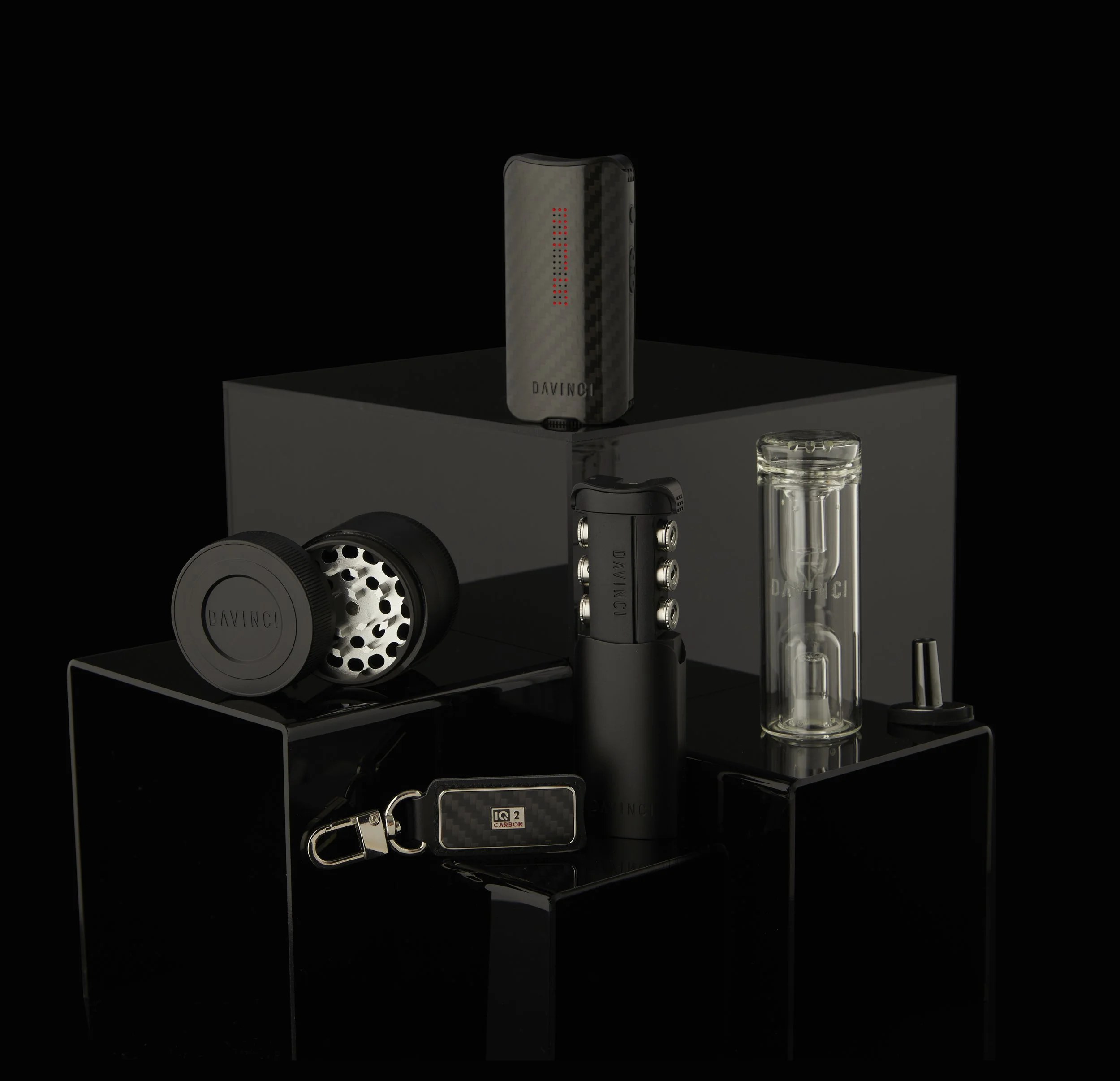 DAVINCI-IQ2-CF_Creative 04 V2.jpg
