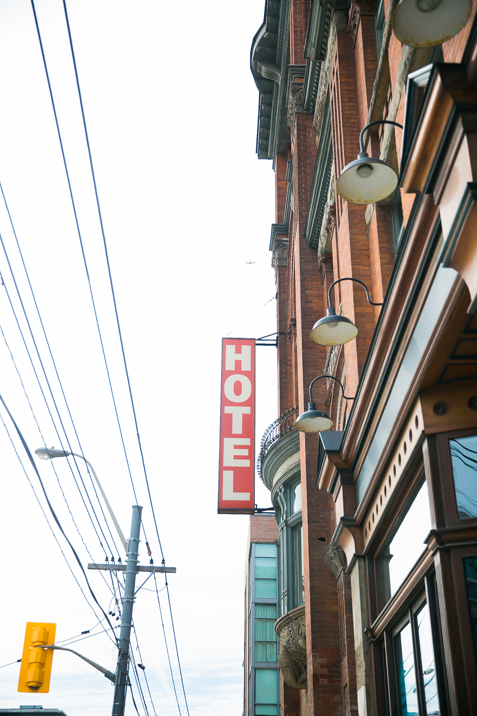 Toronto Gladstone Hotel Wedding Photo