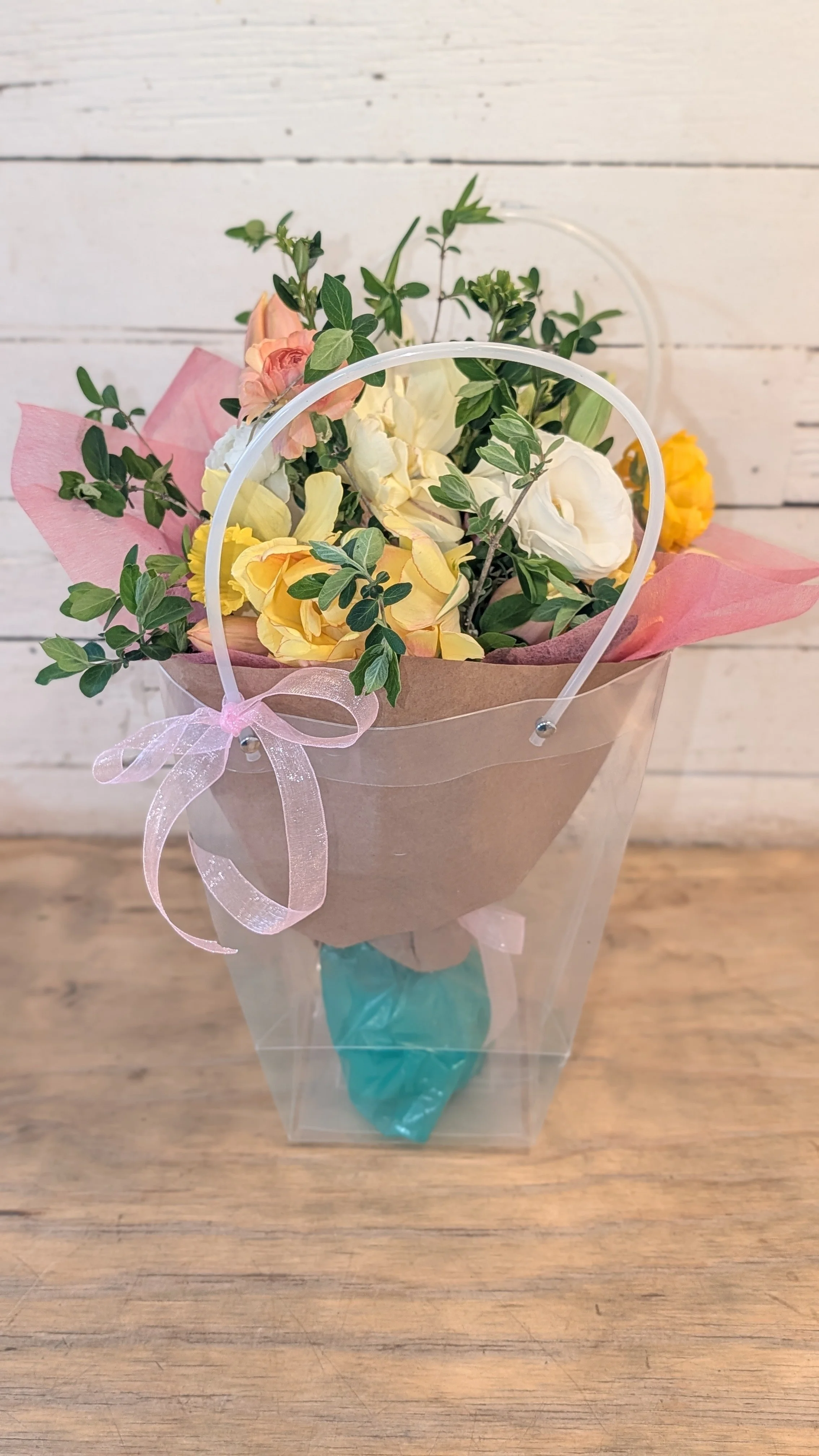 HK DANCE COMPANY-SLEEVED BOUQUETS-PRE-ORDER