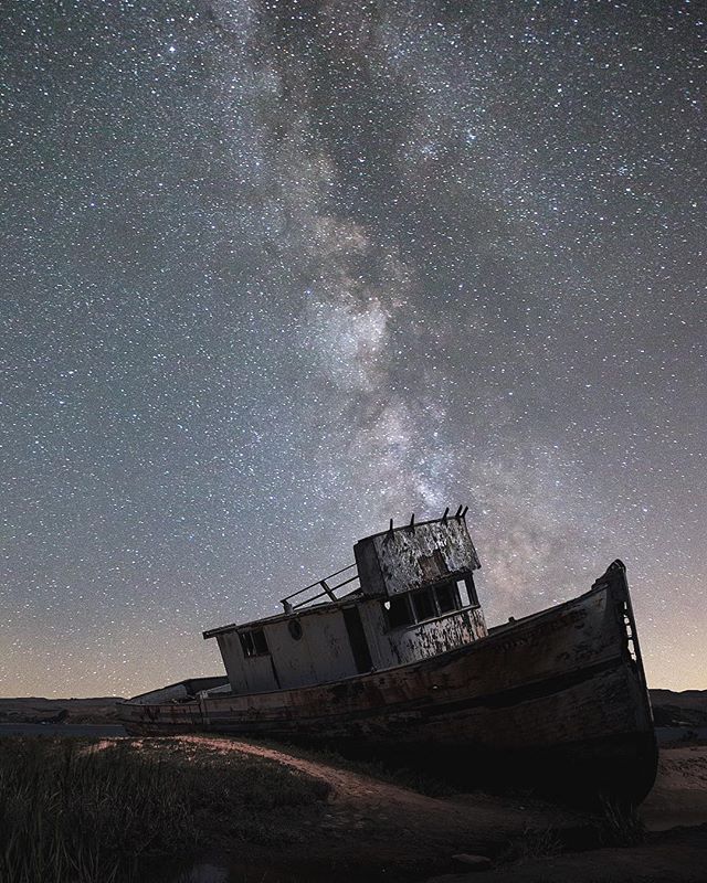 The Night Is Calling Us &bull;
&bull;
&bull;
&bull;
&bull;
&bull;
#aroundtheworldpix #awesome_globepix #bestvacations #discoverearth #fantastic_earth #earthofficial #earthfever #exploretocreate #hsdailyfeature #greatnorthcollective #roamtheplanet #na