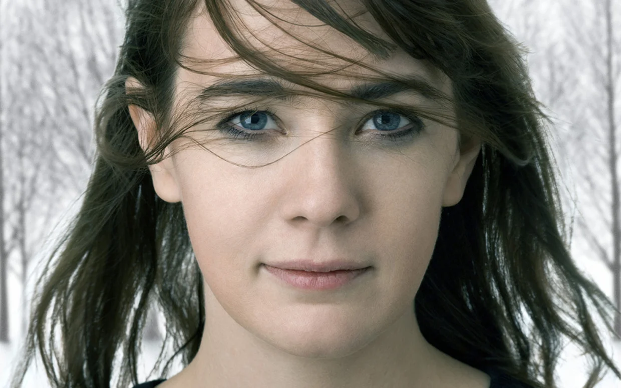 maggie stiefvater.jpg