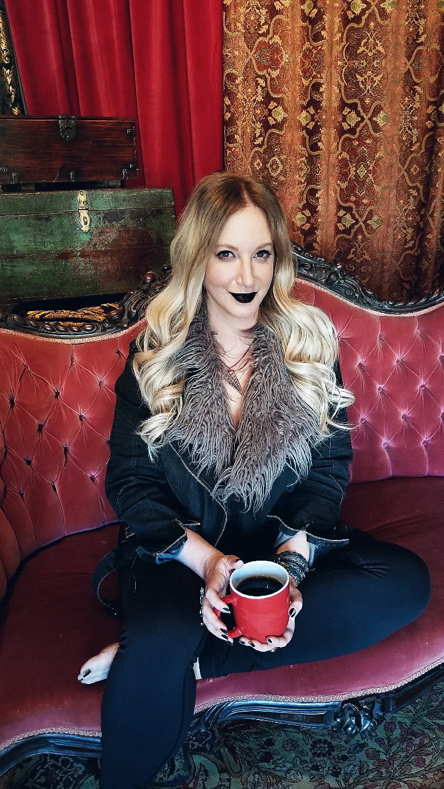 Copy of LeighBardugoTea_PhotoCreditChristina Guerra.jpg