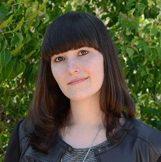 Author Photo_Tara Sim.jpg