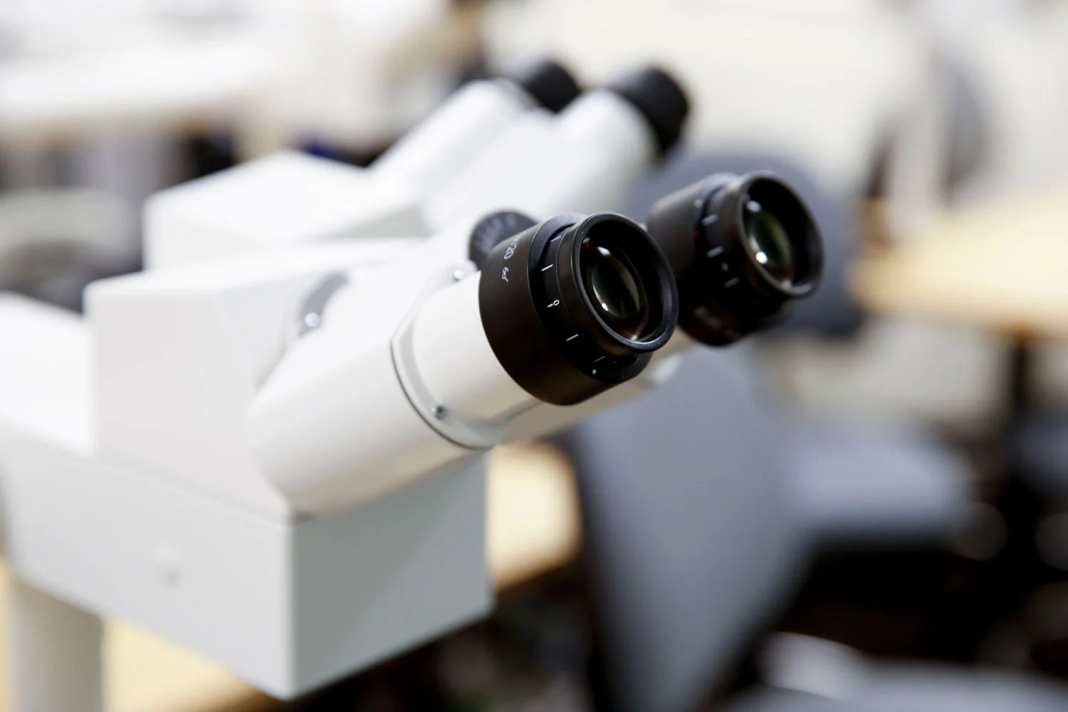 UCSFDermapth_microscope1.jpg
