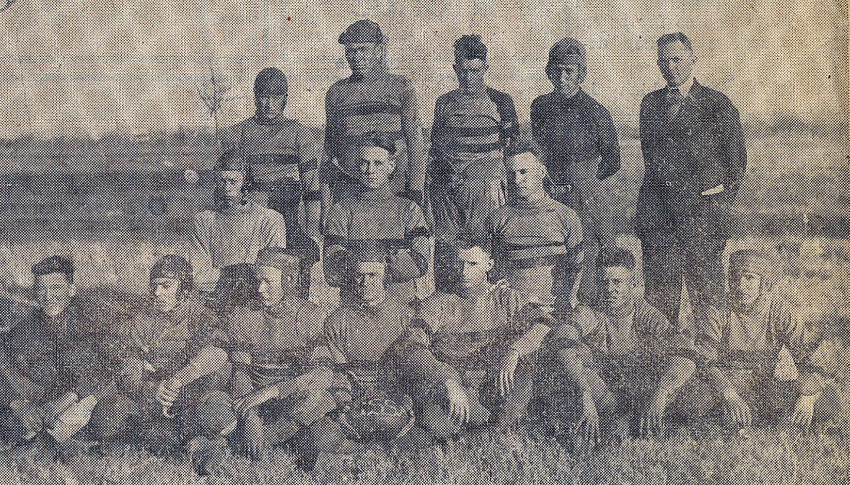 Football Team 1st 1915.jpg