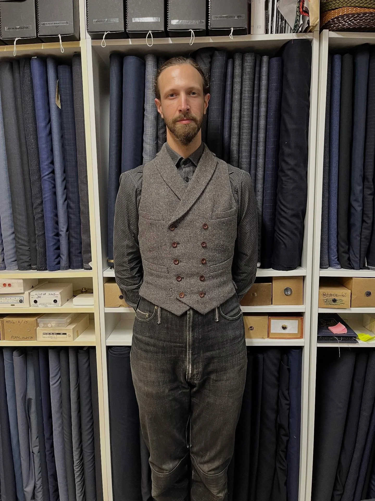 Wool on Wool. Craig Ina wool waistcoat he made himself in the shop, in front of one of the walls of wool cloth is our new stock fabric library, the Ruby Room.
#wool #woolmonth #sheep #vest #wasitcoat #customwaistcoat #customvest #bespoke #bespokewai