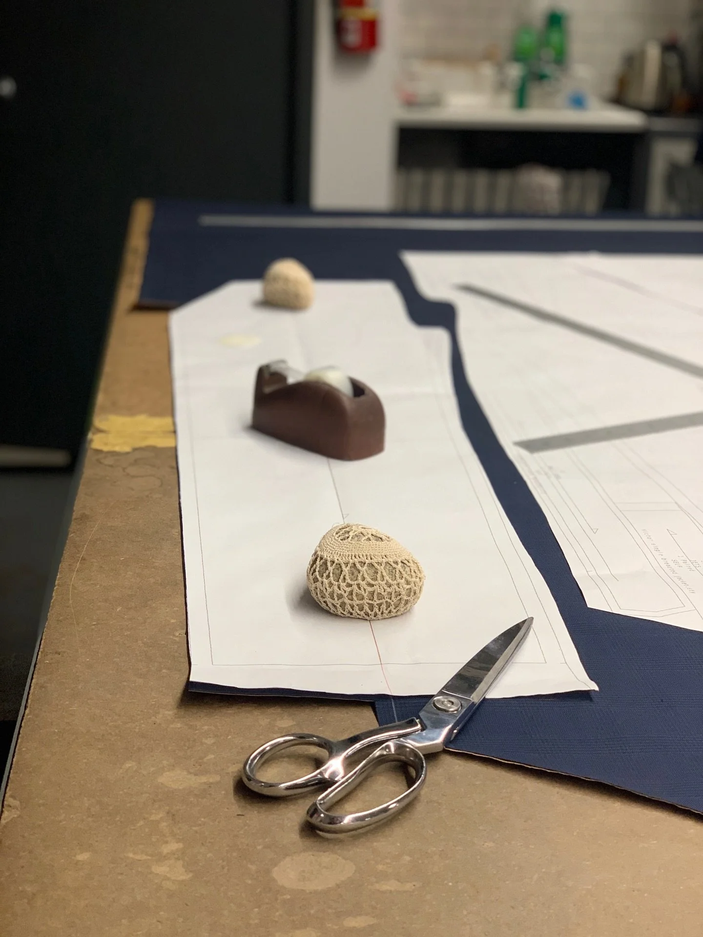 There was plaid fabric cutting happening in the studio today! Cutting plaid fabric takes twice as much work as cutting plain fabric, but taking extra time now is crucial for achieving a perfect plaid match later.

#bespoke #bespoketailor #bespoketail