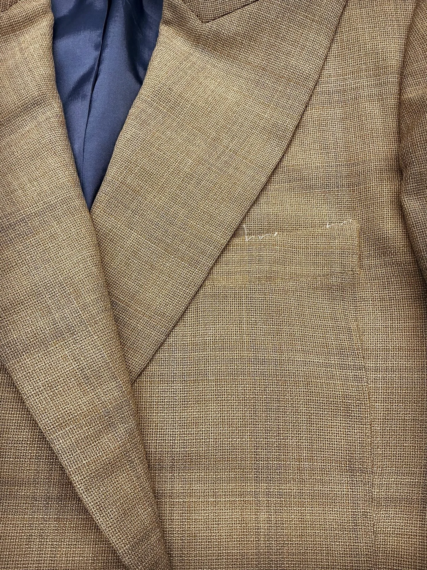 Gauzy check wool suit in progress. It really brings to mind the beautiful, warm, relaxing summer days. I&rsquo;m so ready!
And don&rsquo;t forget to see our pinned post for tickets to see His Girl Friday! You just have until the 28th to enter.

#besp