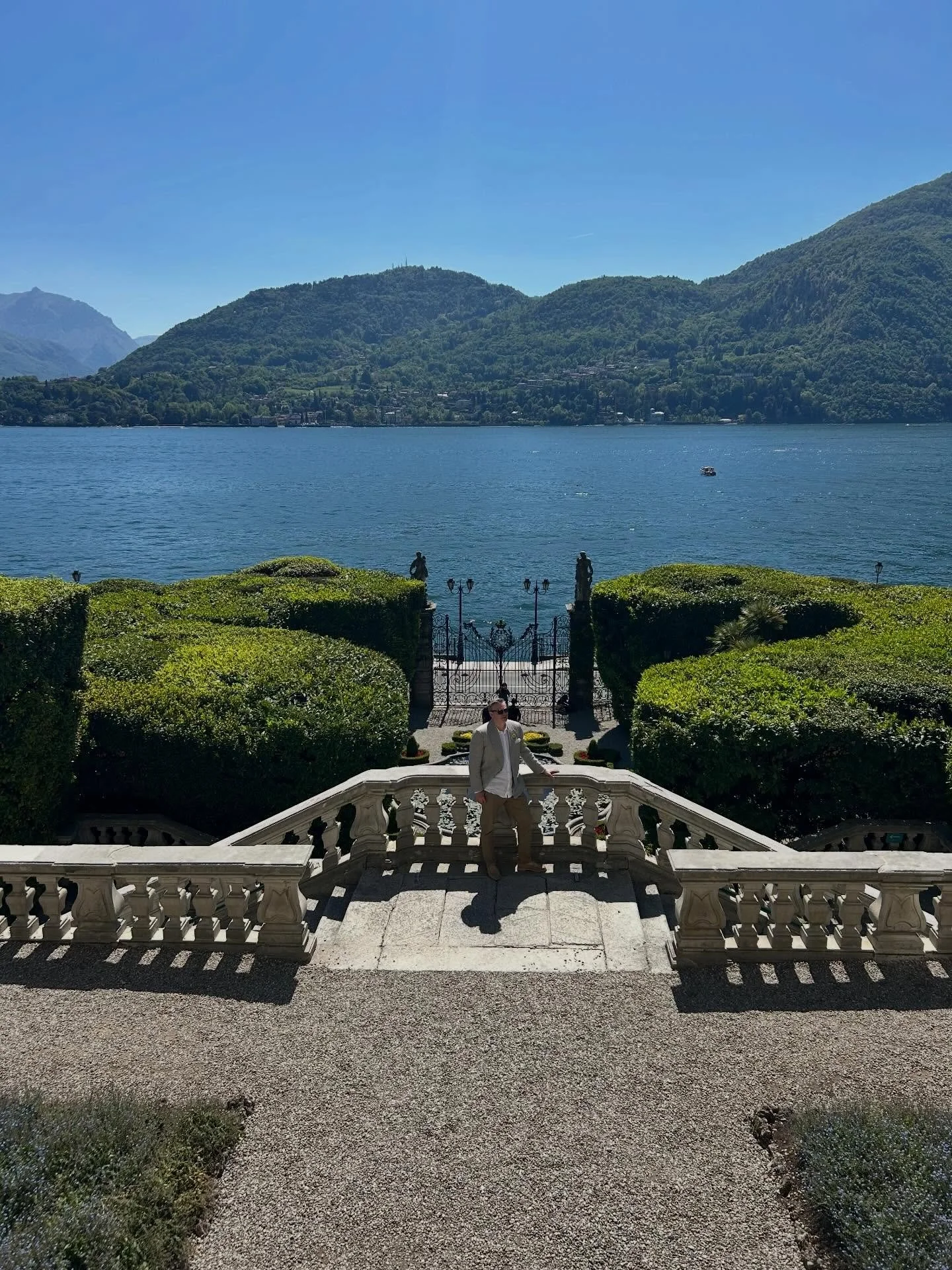 I forgot to add gardens to my last post on tailoring, art and textiles. In lake Como visiting silk mills, textile archives, patron saints of tailoring, and gardens. Philip does like to wear a flower on his lapel.
#butonniere #como #italy #gardens #fl