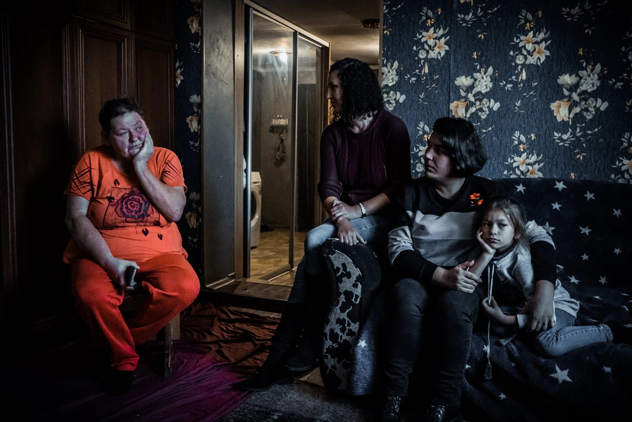 Valentina (left) Olga, Sister, Yera and Boghdana (twin daughters) 2.jpg