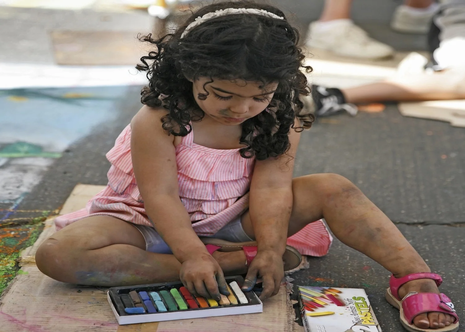 mg_7407_child_artist_crop.jpg