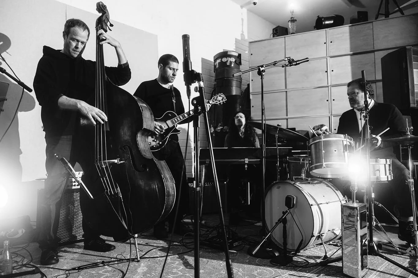 Expanding to One has been out for six months ! Thank you all for listening and spreading the word. Big thanks to all the musicians who contributed and made this album possible&hellip;.
Seth Ford-Young - acoustic bass, percussion
Sylvain Carton - teno