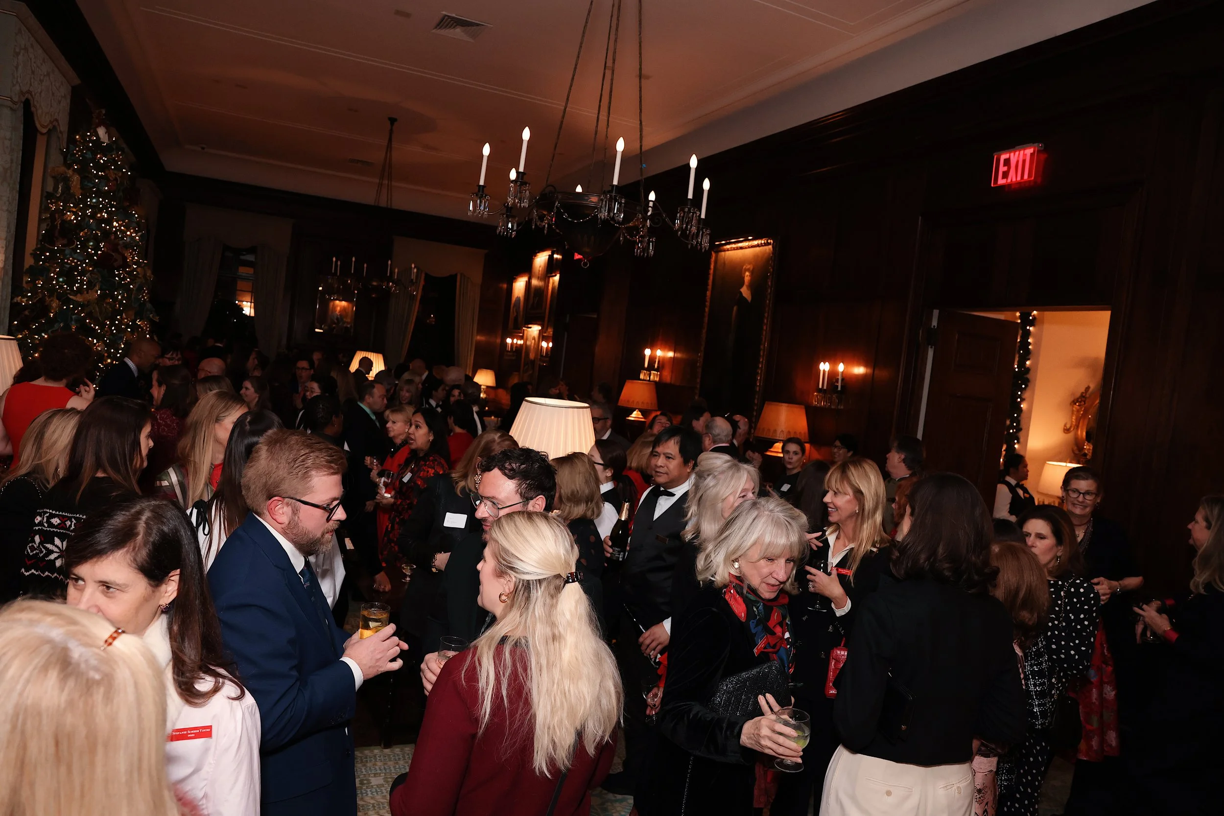43_elizabethobakerphotography_DCHolidayParty_Fall2025.JPG
