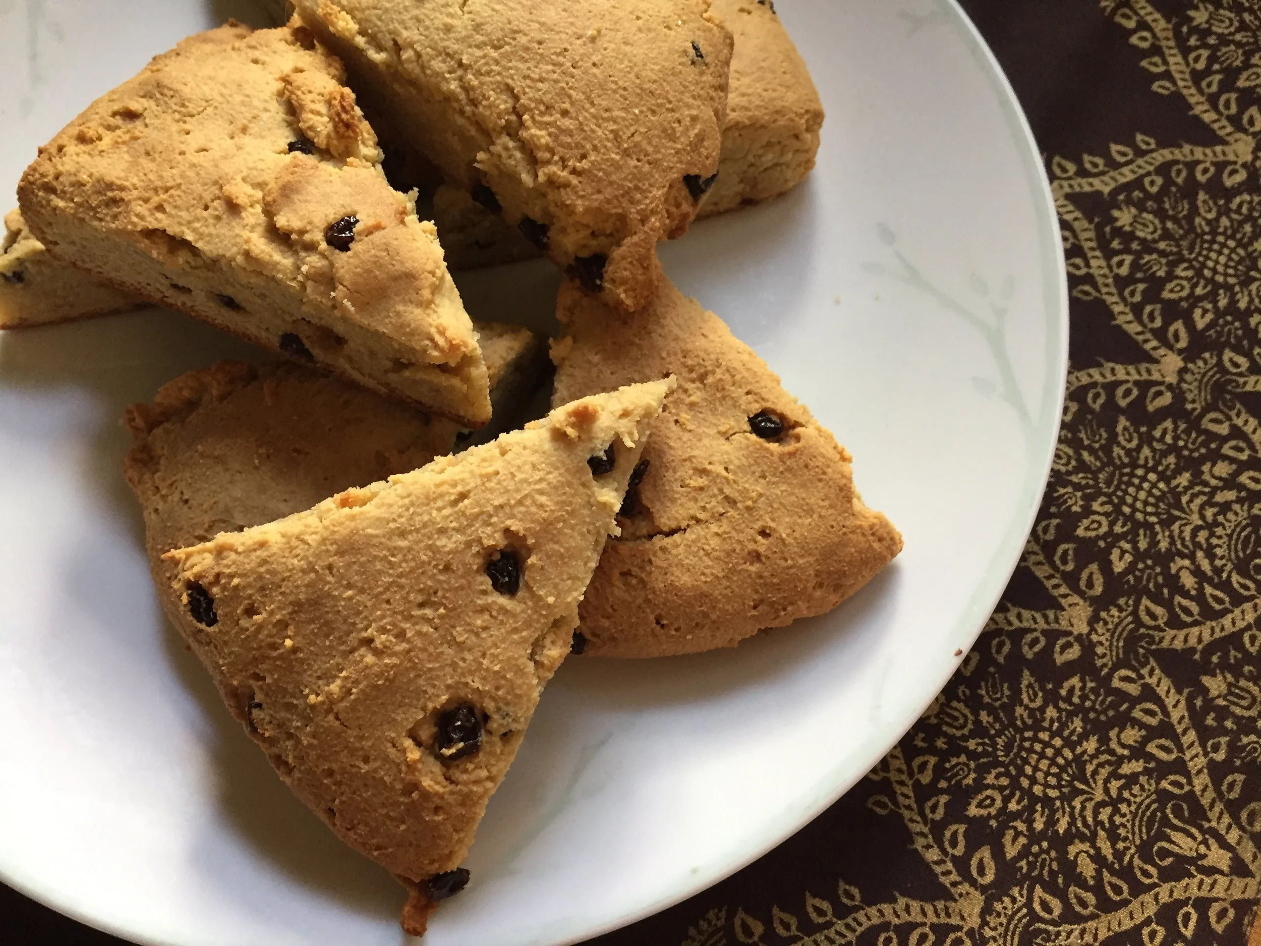 Almond Current Scones
