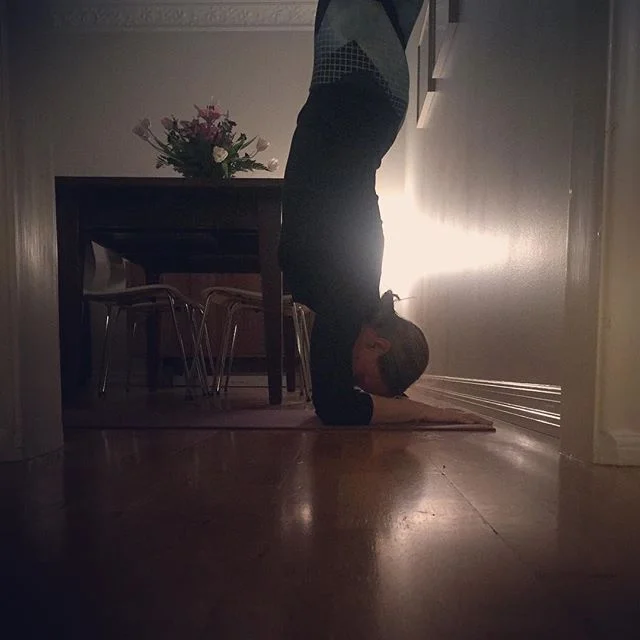 Takk fyrir mig! Síðasta staðan í dag 10/10 -búið að vera ótrúlega gaman 😊#soliryogaaskorun2017 #day10 #yoga #pinchamayurasana