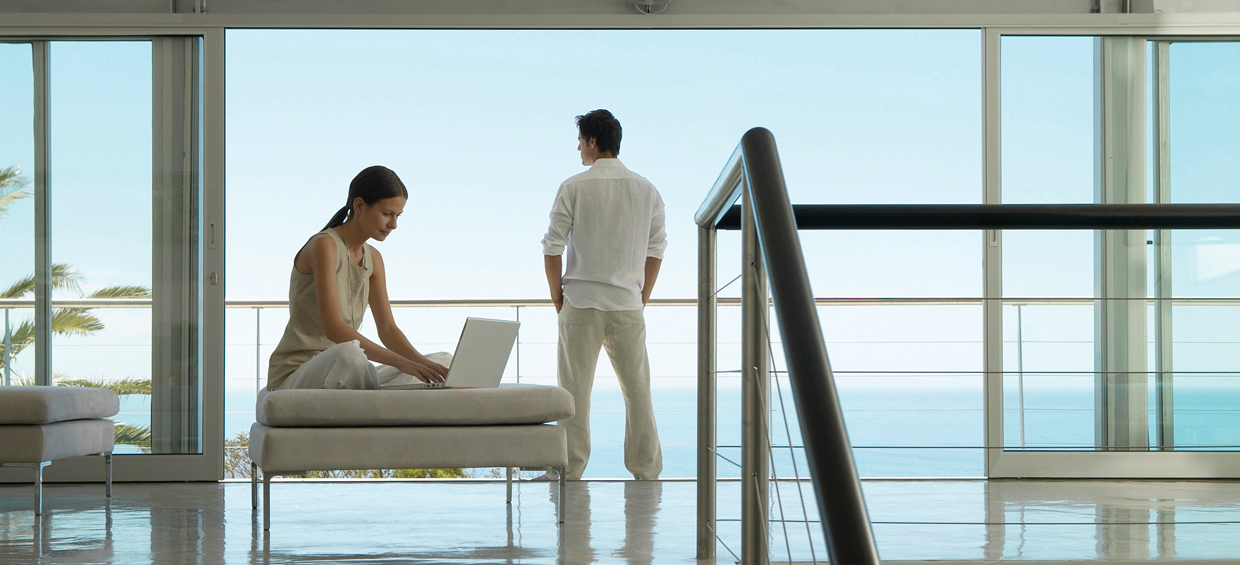Sublime-Windows_Energy-Efficient-Passive-House_LiftSlideDoor_Ocean_01.jpg
