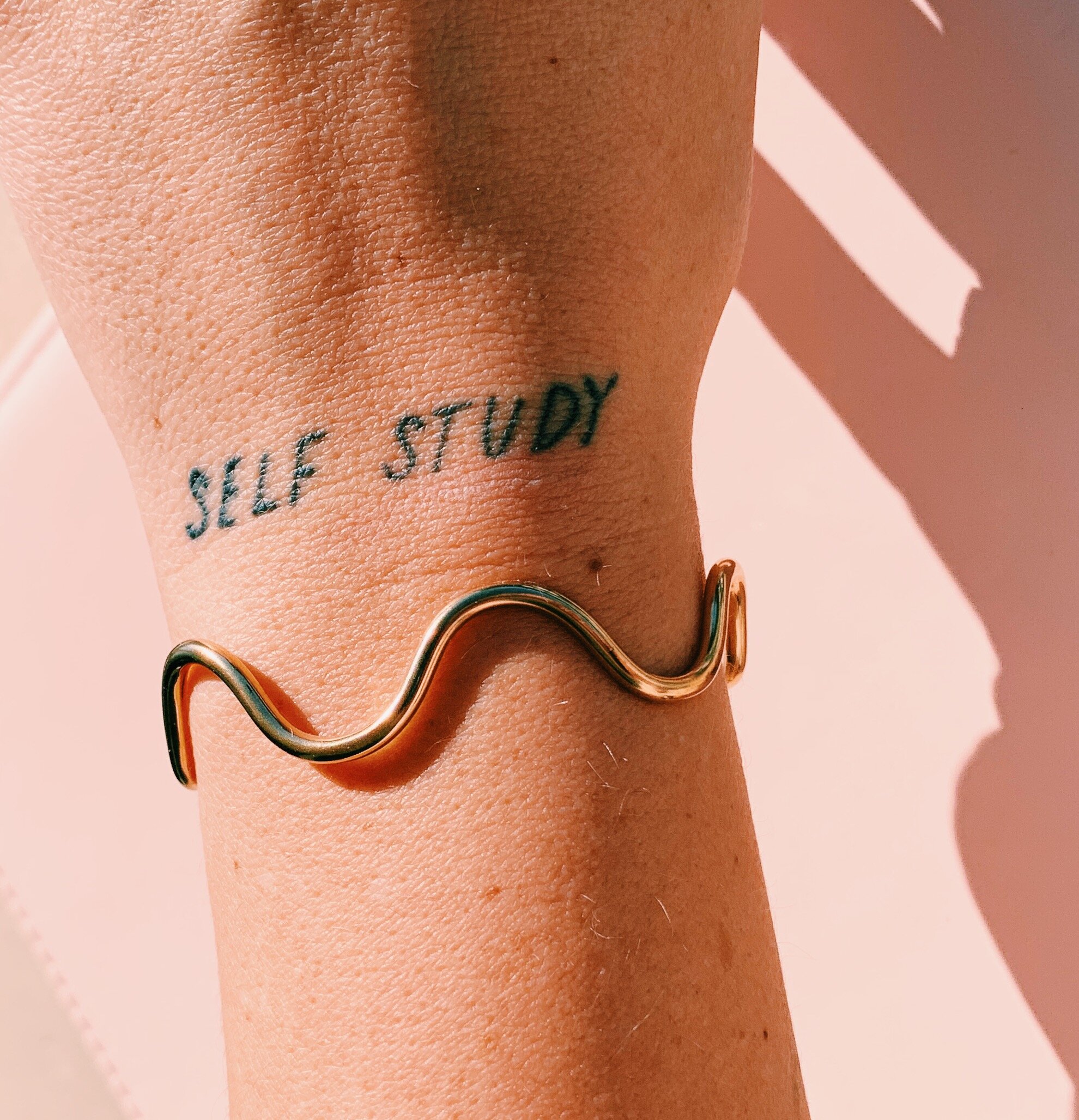 DF06B704-D5BC-4852-B5CA-70DF947E534B