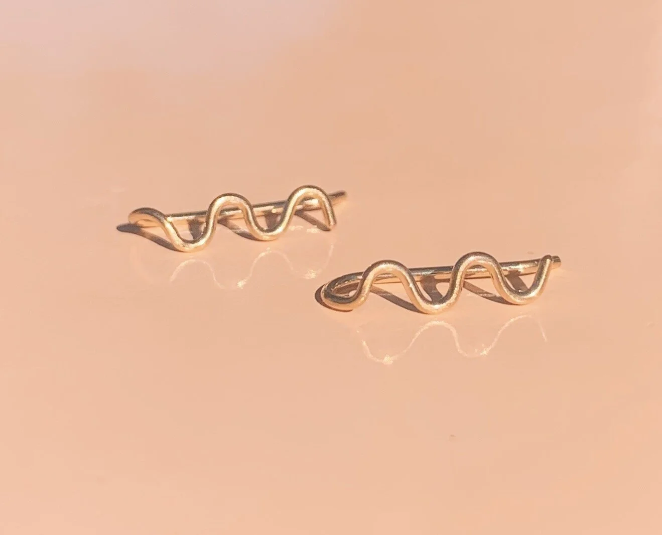 SQUIGGLE EAR CLIMBERS