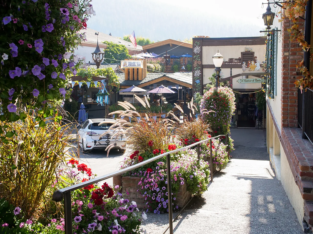 Leavenworth_Town1.jpg