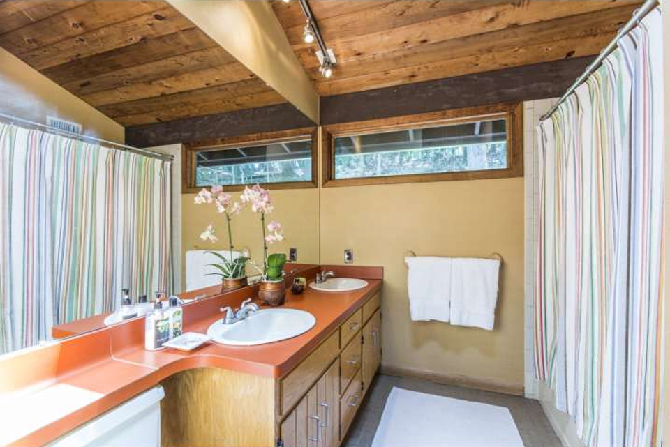 DL-Treehouse_Bath.png