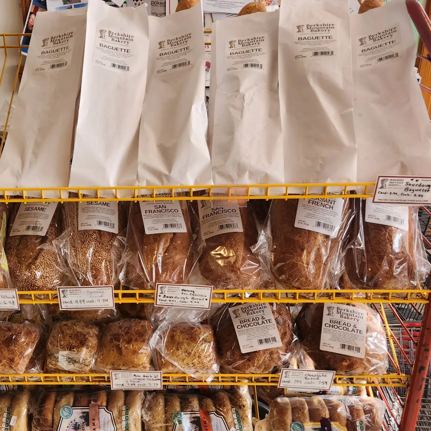 Fresh bread from @berkshiremountainbakery and fresh bagels from @everything_bagelry just in!