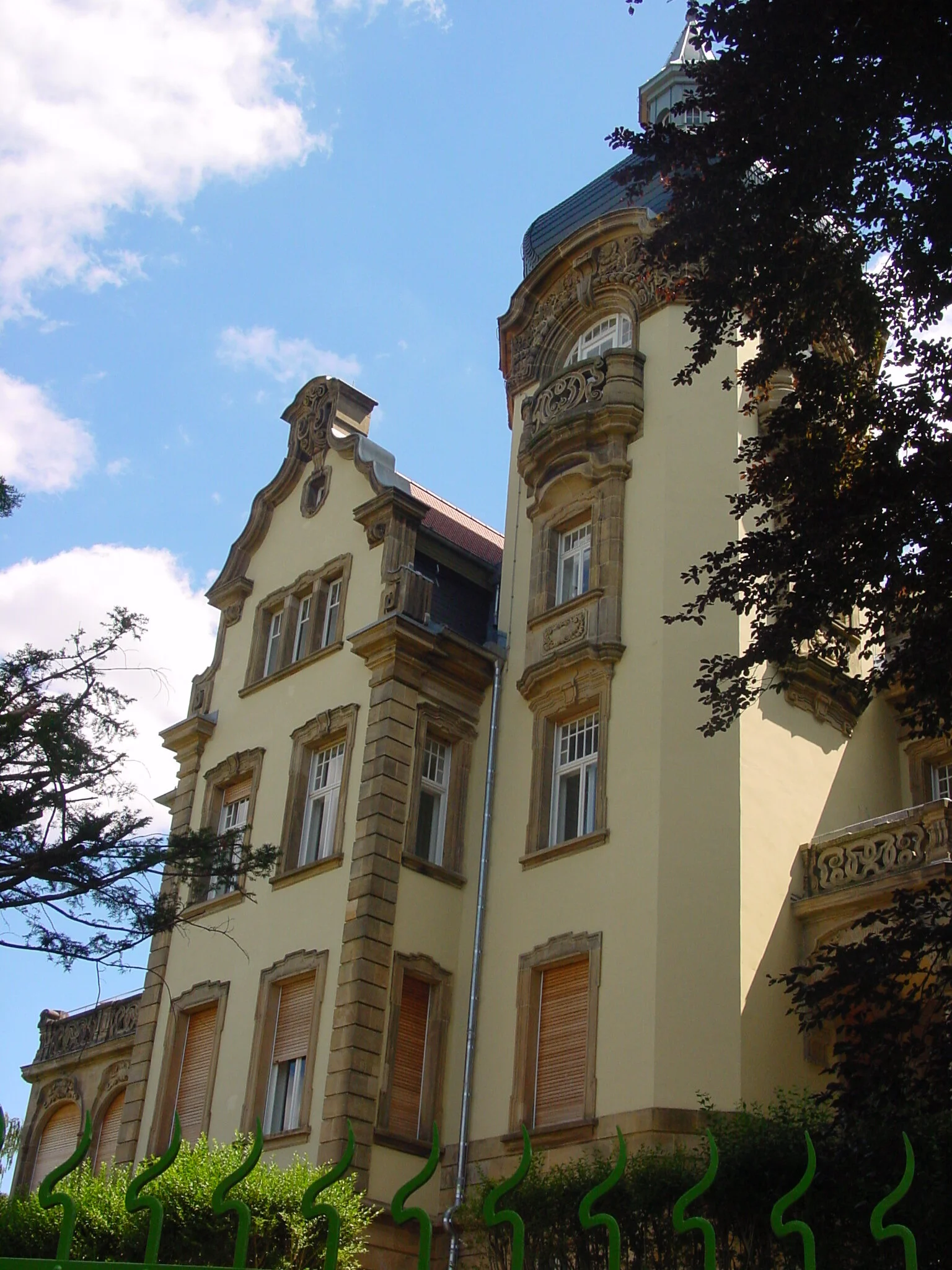 Dr. Lang Esthetics Video