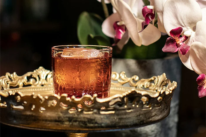 om-oss-cocktail-nedre-løkka.jpg