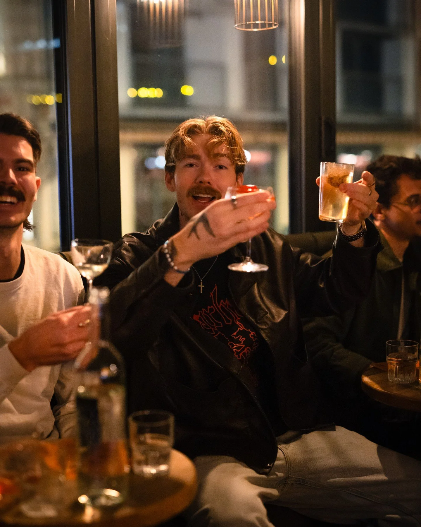 Cheers to a weekend done right🥂 We&rsquo;re open from 16:00 today!

#nedrel&oslash;kkacocktailbar #nedrel&oslash;kka #byoslo #visitoslo #grunerl&oslash;kka #visitl&oslash;kka #visitlokka