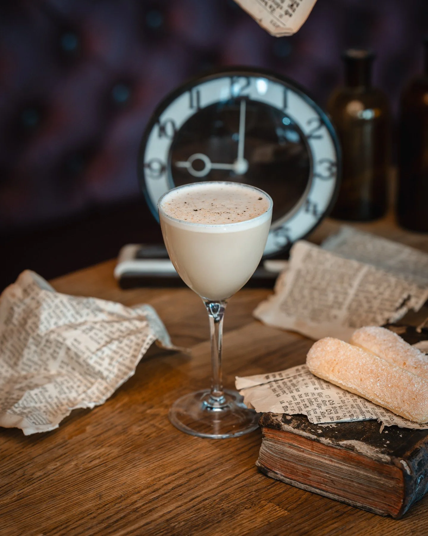 Counting down the days until spring and longer evenings⌛️ While we wait, you can always sip on something at Nedre L&oslash;kka🍸

#nedrel&oslash;kka #nedrelokka #nedrel&oslash;kkacocktailbar #nedrelokkacocktailbar #grunerl&oslash;kka #oslo #visitoslo