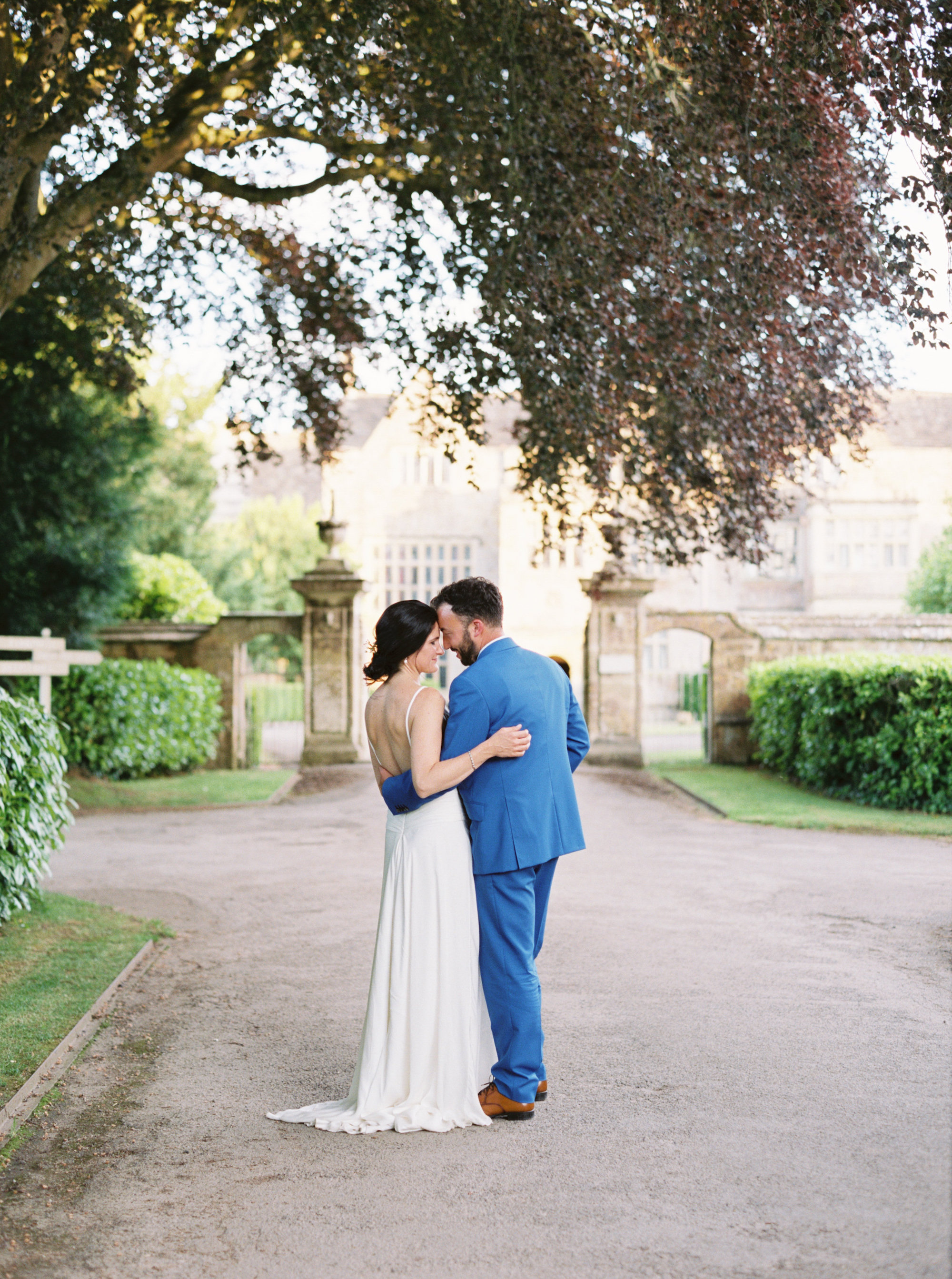 Luxury Wedding Planner UK | Jennifer & Timothy's English Country Manor Wedding | Soft Pink Pale Blue White and Silver Toned Green Neutral Tones American Bride North Cadbury Court | Nicole Colwell Photography  0092.jpg