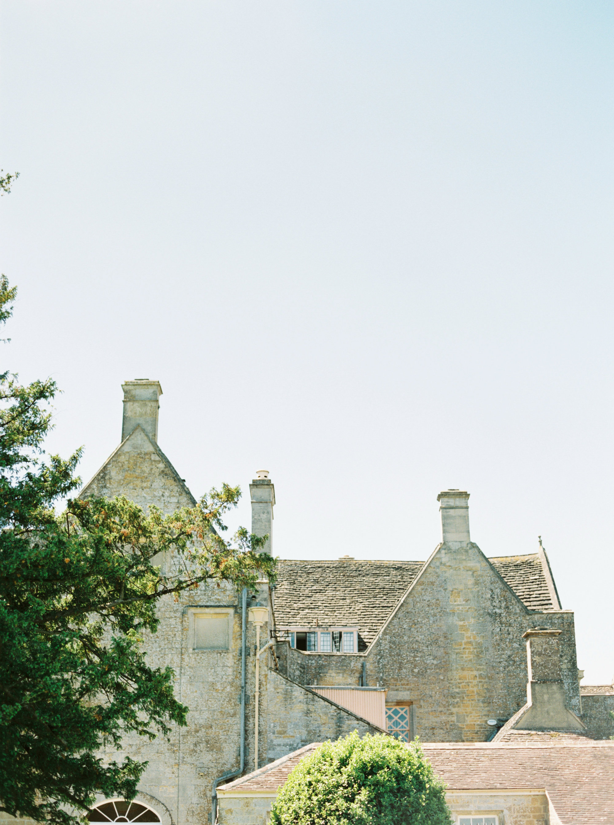 Luxury Wedding Planner UK | Jennifer & Timothy's English Country Manor Wedding | Soft Pink Pale Blue White and Silver Toned Green Neutral Tones American Bride North Cadbury Court | Nicole Colwell Photography 0560.jpg
