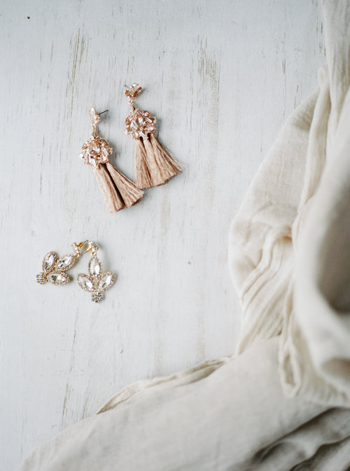 Lily+&+Sage+_+Luxury+Wedding+Planner+UK+_+Our+Chic+&+Romantic+Engagement+Shoot+in+Bath+_+Katie+Julia+Photography+-+037.jpg