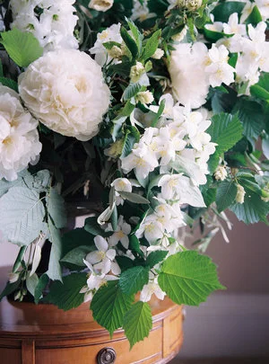 Luxury+Wedding+Planner+UK+_+A+Timeless+English+Inspired+Editorial+with+Georgian+Blue+_+Cotswolds+Wedding+White+and+Silver+Toned+Green+Neutral+Tones+_+The+Royal+Crescent+Hotel+Bath+_+Alexander+J+Collins+Photography+11+.jpg
