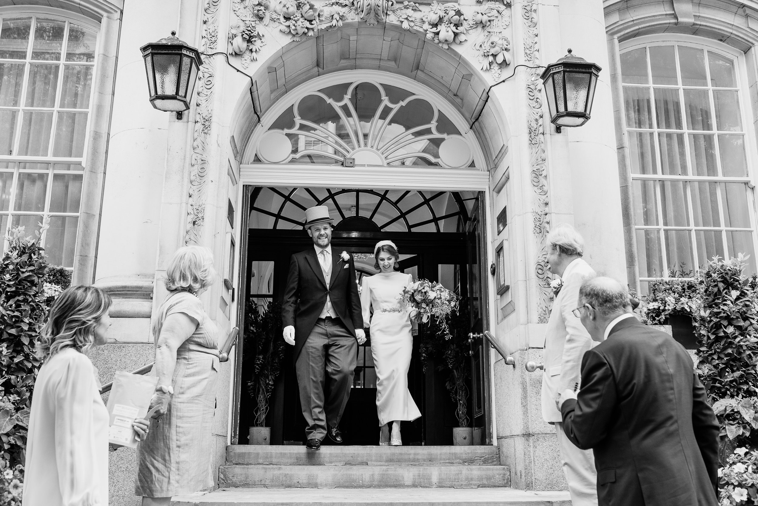Lily & Sage | Jessica & Julian Micro Wedding | Luxury Wedding Planner European Wedding Desination Wedding London Wedding Chelsea Wedding Kensington Wedding English Garden Wedding Barker Evans Wedding 