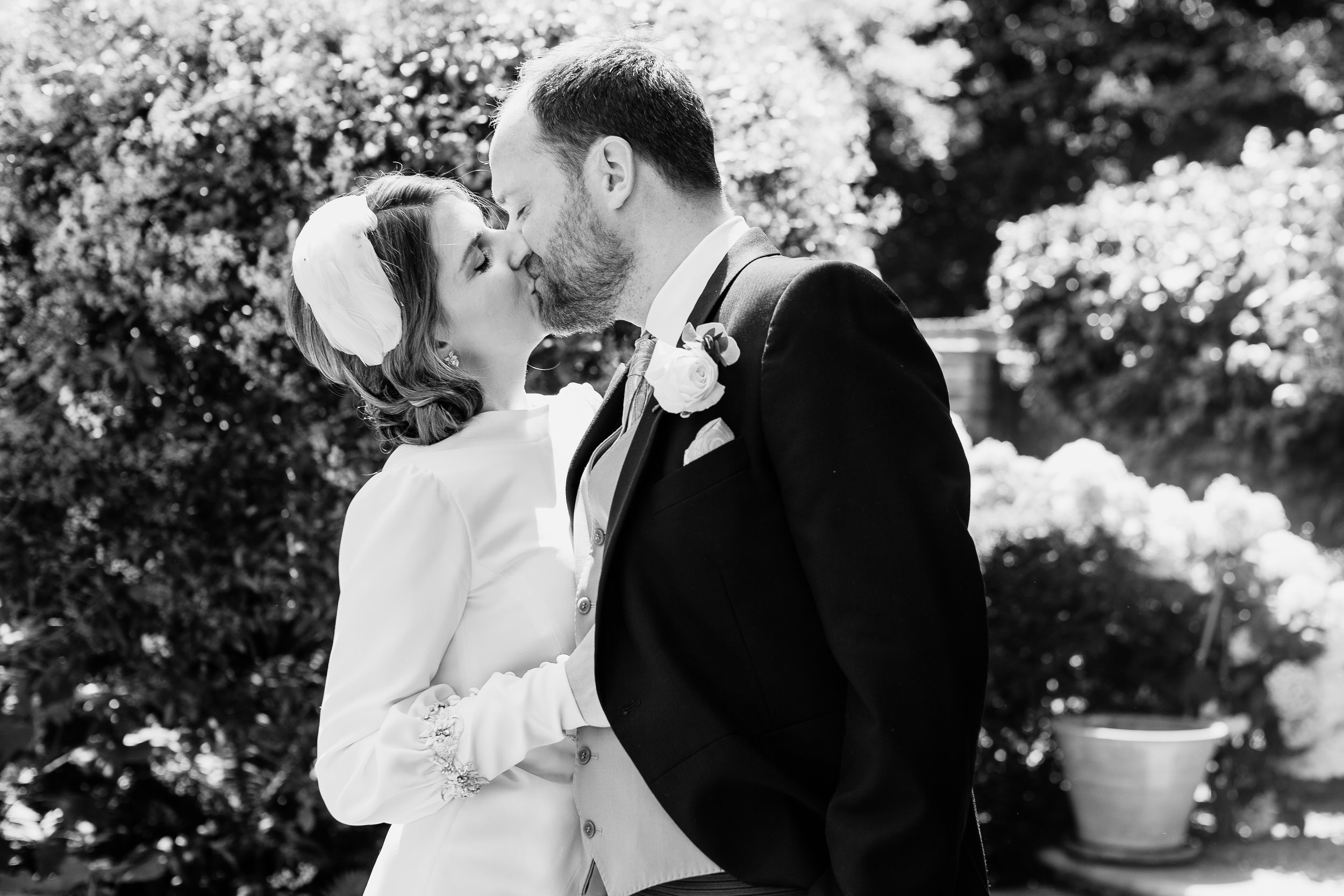 Lily & Sage | Jessica & Julian Micro Wedding | Luxury Wedding Planner European Wedding Desination Wedding London Wedding Chelsea Wedding Kensington Wedding English Garden Wedding Barker Evans Wedding 