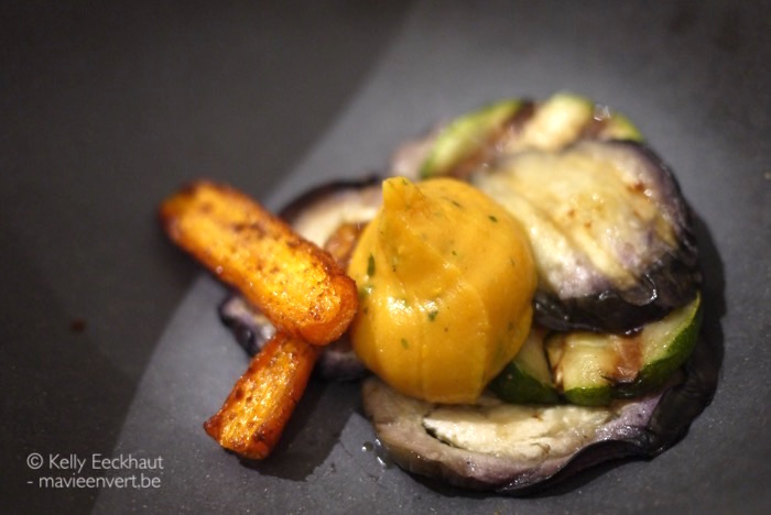 Gegrilde groenten met Wonky paprikahummus