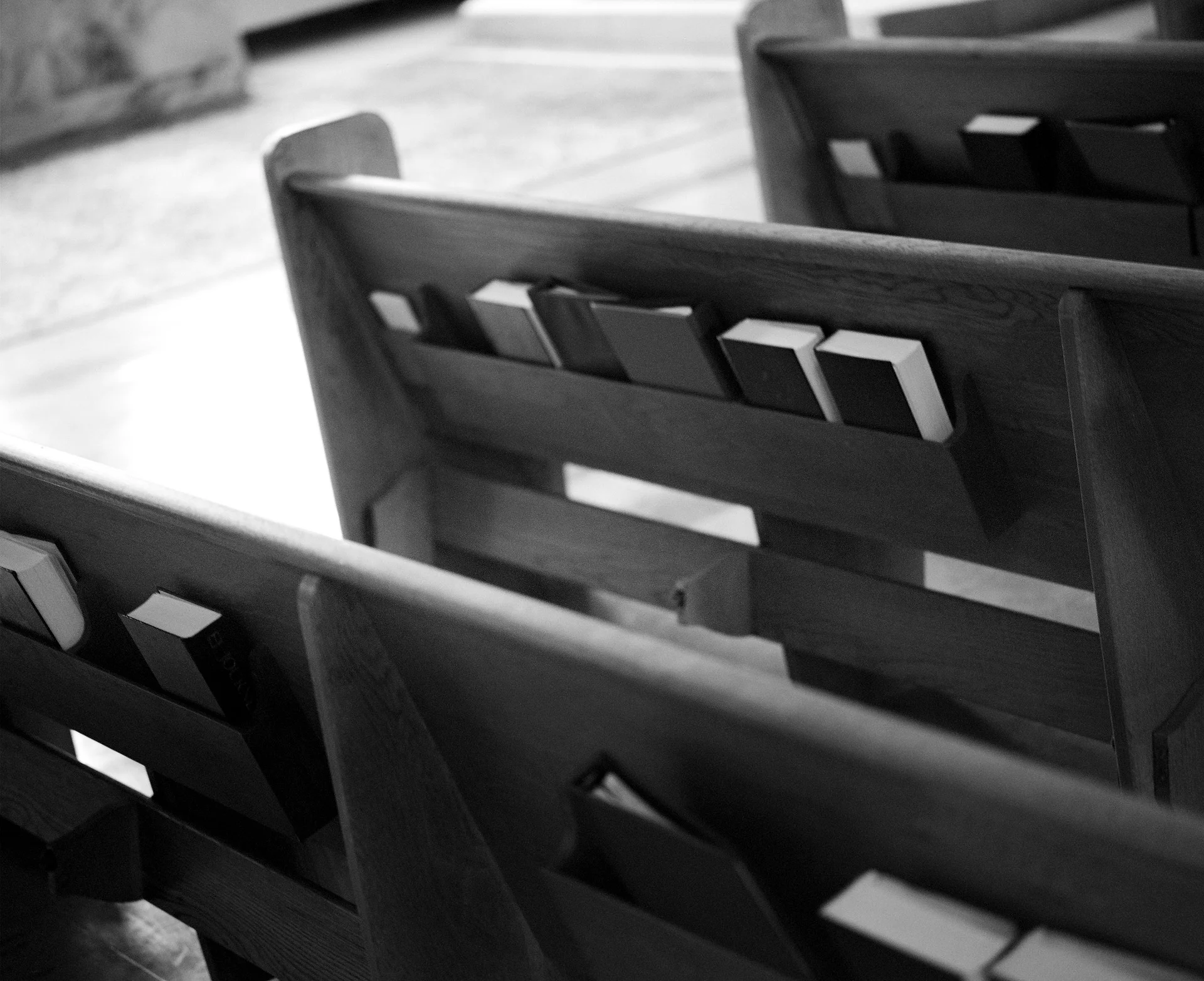 church-3120081_1920.jpg