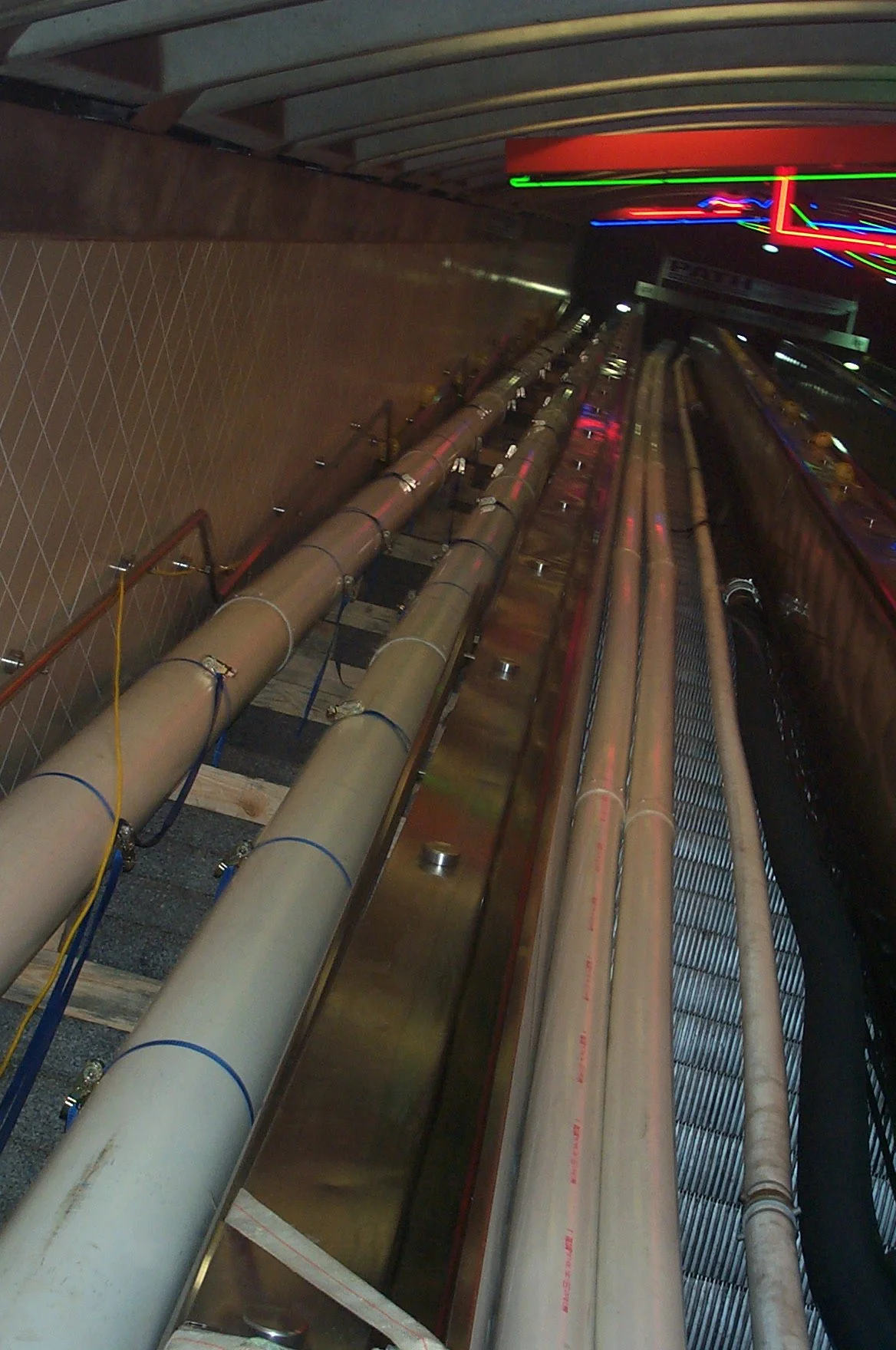 WTC9202001 013.jpg