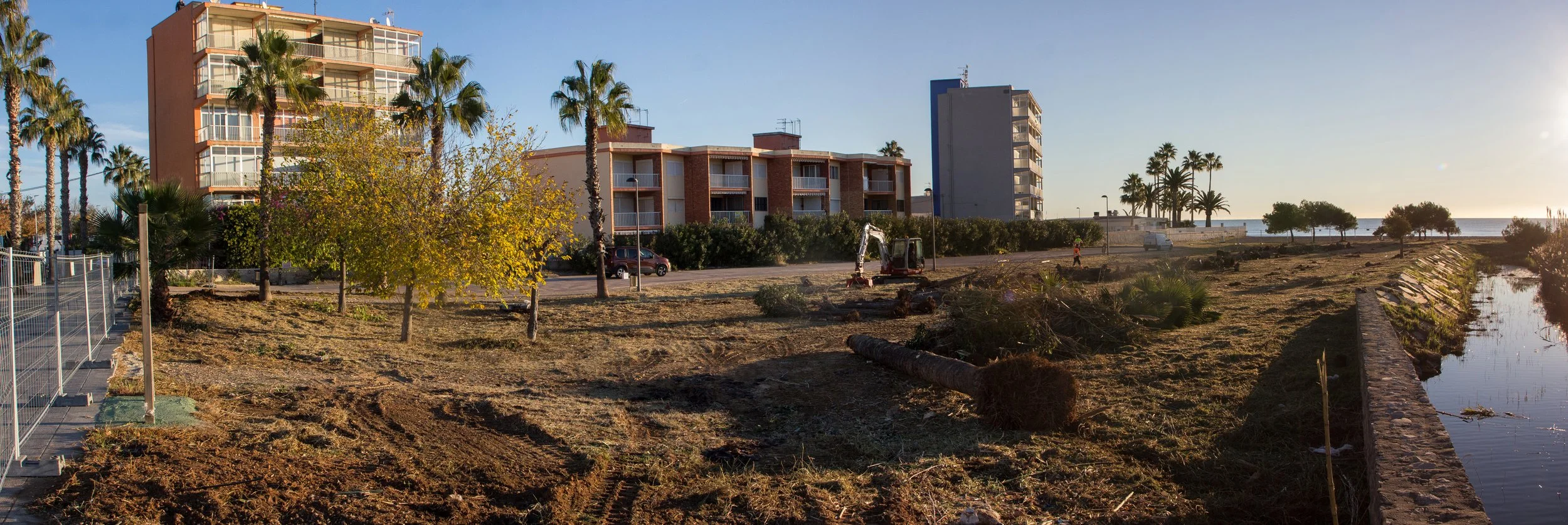 Pano 2.jpg