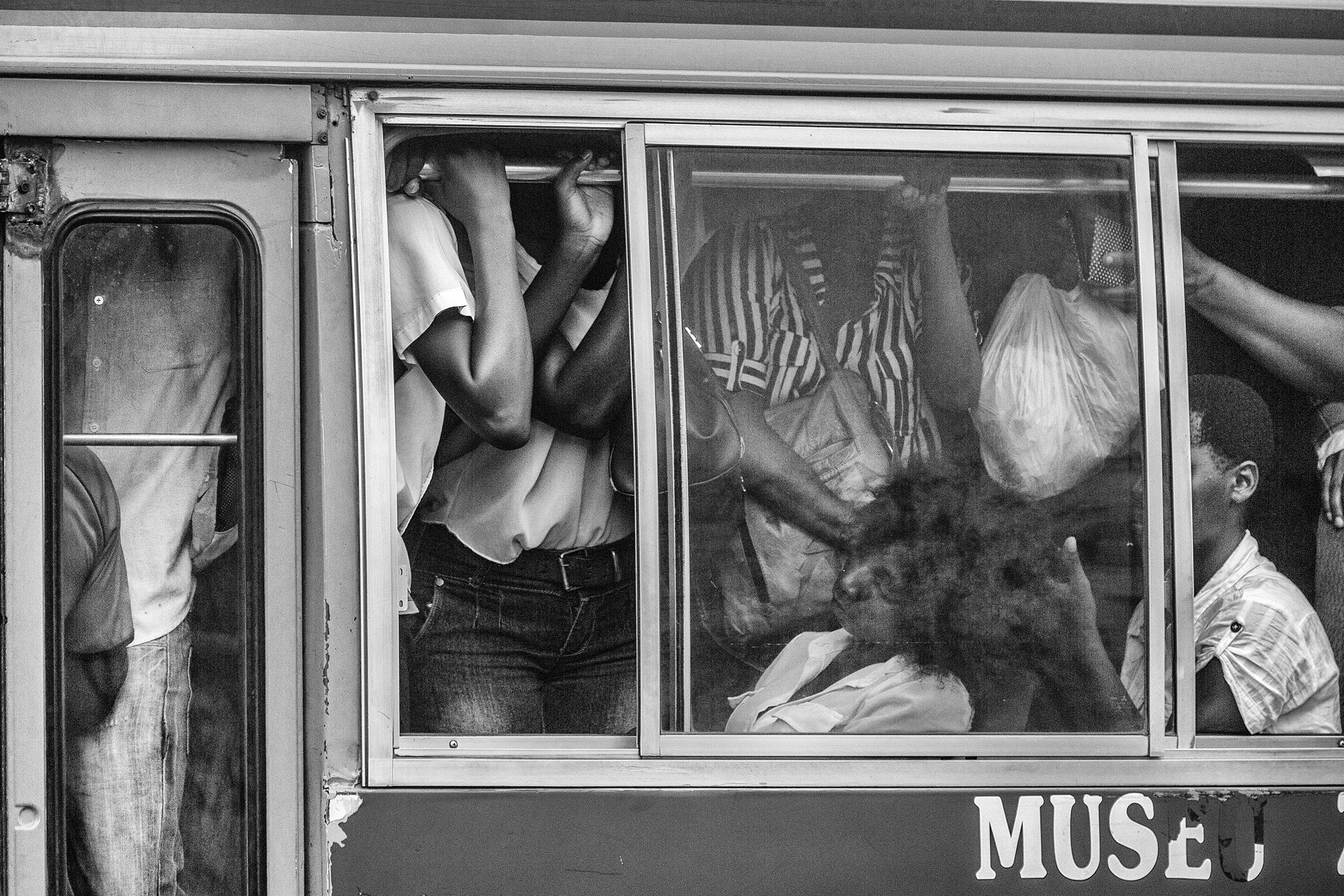 ©Mauro Vombe, Passengers