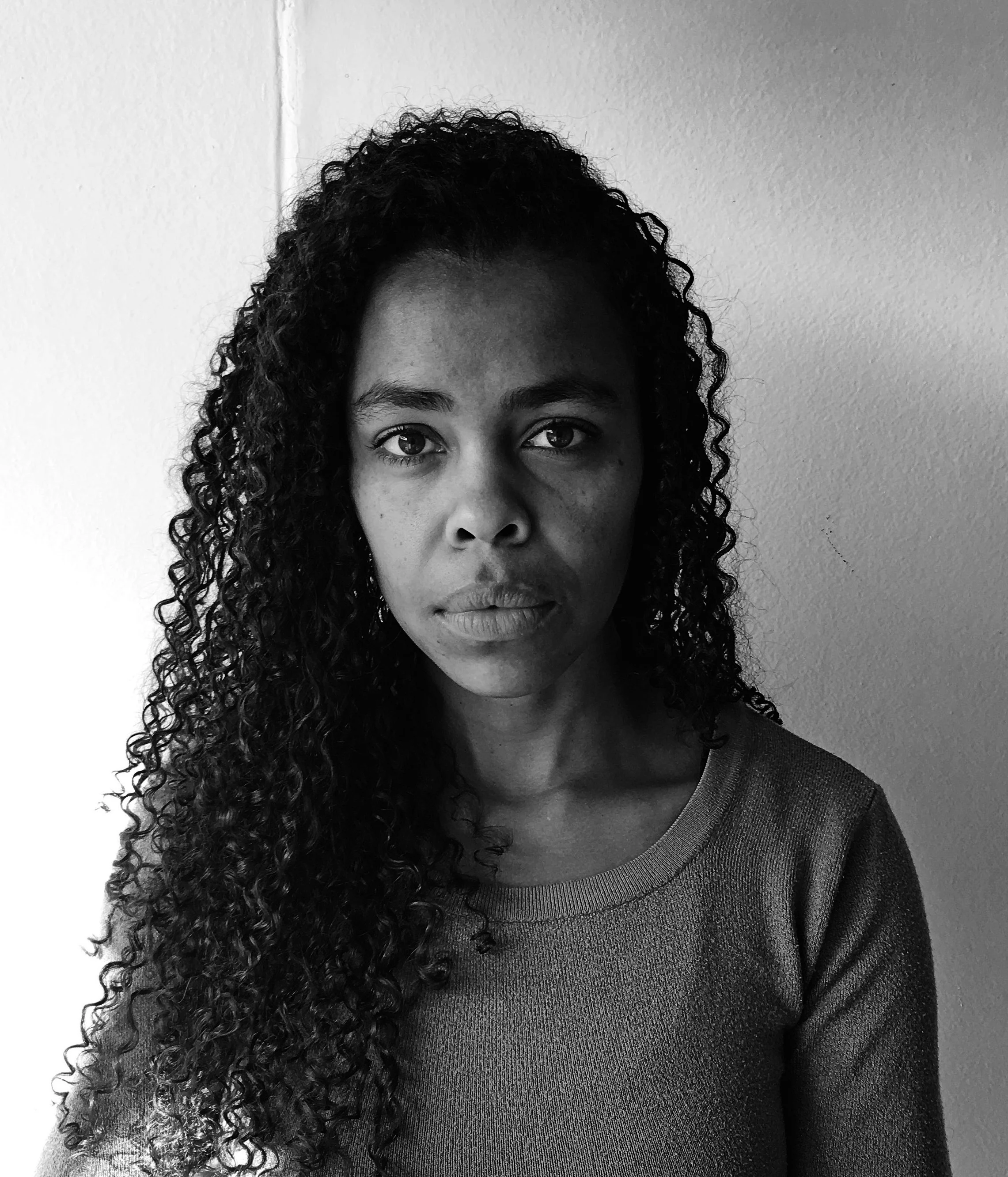 Molemo Moiloa Molemo Moiloa lives and works in Johannesburg and has worked in various capacities at the intersection of creative practice and community organizing. Molemo’s academic work has focused on the political subjectivities of South African youth. She is also one half of the artist collaborative MADEYOULOOK, who explore everyday popular imaginaries and their modalities for knowledge production. Up until recently, she was Director of the Visual Arts Network of South Africa (VANSA). She also works with the Market Photo Workshop, the School of Arts and Social Anthropology department at the University of the Witwatersrand, and with TML Creative Consultancy among others.