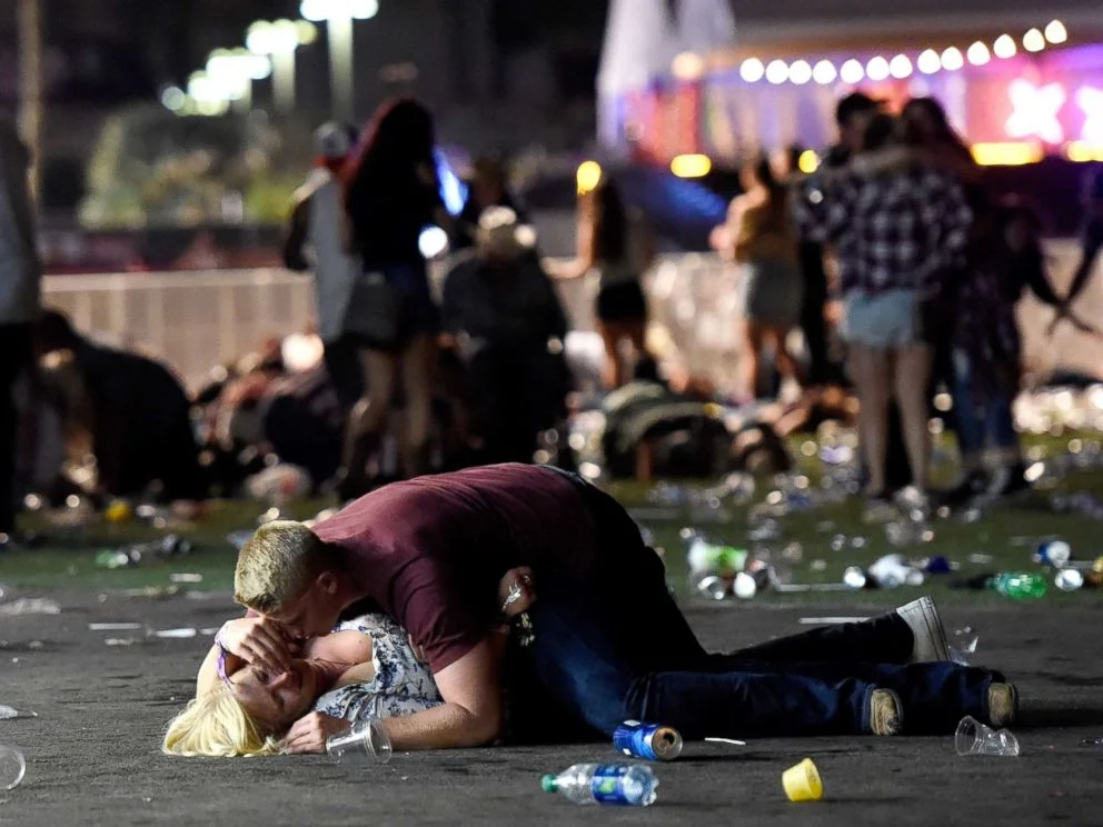vegas-shooting1-gty-ml-171002_4x3_992.jpg