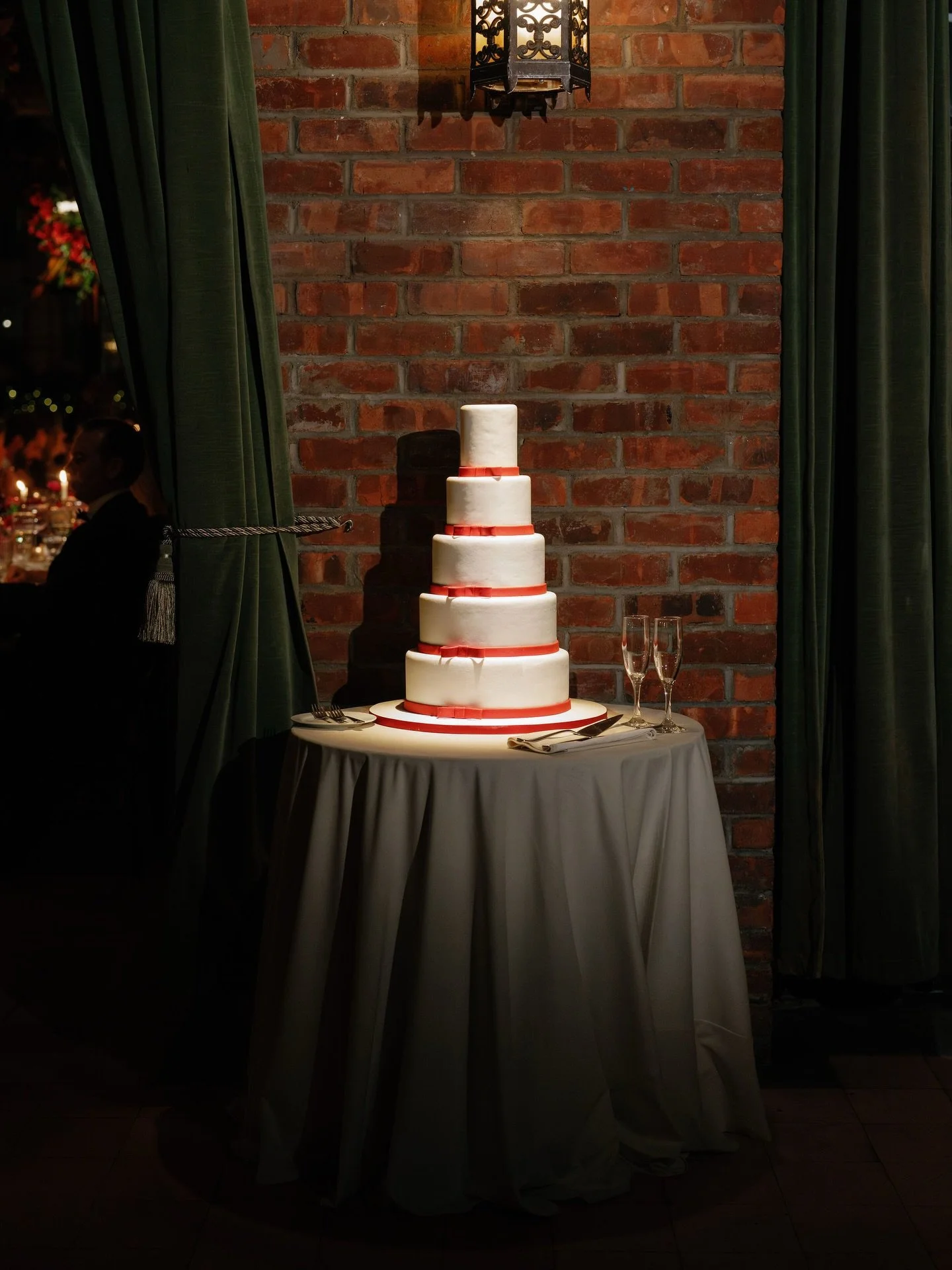 This blizzard is for sure our last moment to share some adorable photos from our last wedding of 2025 before you all write off anyone that mentions winter ever again. 
&bull;
There&rsquo;s always room for a bow moment or any little thing you love. Br