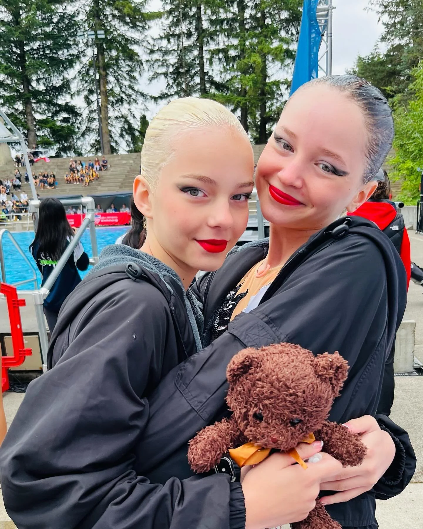 Our girls have arrived at Junior Olympics! Wishing Luda and Freja the best of luck 💪🍀
&bull;
&bull;
&bull;
#imaginesynchro #synchro #synchronizedswimming #artisticswimming #usaartisticswimming #usasynchro #nyc #imagineswimming #ThelmagineNation #co