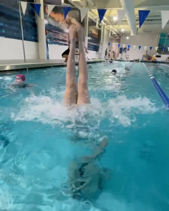 Competition season is here... Only one month left till the first meet! 
&bull;
&bull;
&bull;
#imaginesynchro #synchro #synchronizedswimming #artisticswimming #usaartisticswimming #usasynchro #nyc #imagineswimming #ThelmagineNation #competitionseason 