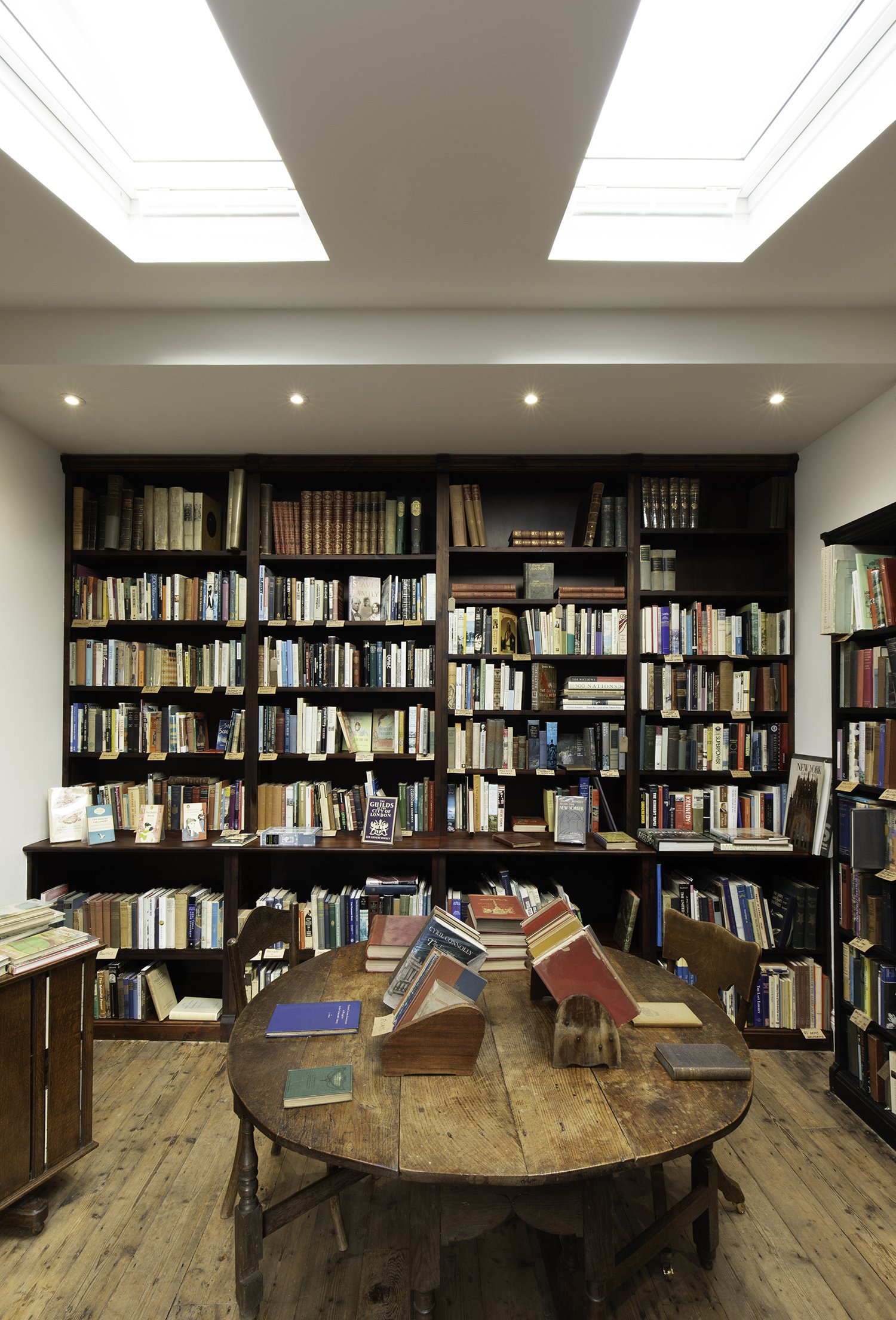 10_Radley House Partnership_Architecture_Commercial_Shop_The Goose Bookshop_Interior_Isle of Wight_Hampshire.jpg